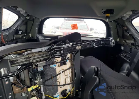 2017 Toyota Rav4 Limited z USA, uszkodzony, nr VIN 2T3DFREV0HW643450